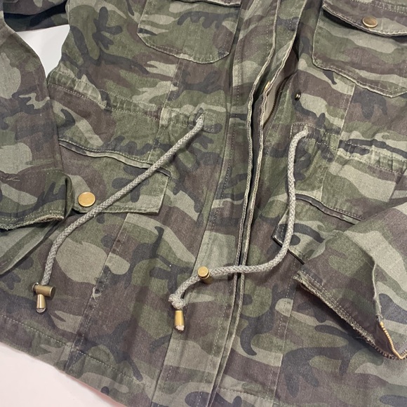 Zenana Outfitters Camo Jacket - Picture 5 of 5